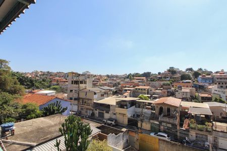 Casa à venda com 210m², 2 quartos e sem vaga Casa à venda com 210m², 2 quartos e sem vagaVista