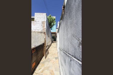 Casa à venda com 210m², 2 quartos e sem vaga Casa à venda com 210m², 2 quartos e sem vagaEntrada