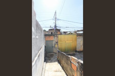 Casa à venda com 210m², 2 quartos e sem vaga Casa à venda com 210m², 2 quartos e sem vagaEntrada