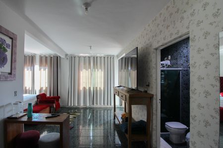 Casa à venda com 210m², 2 quartos e sem vaga Casa à venda com 210m², 2 quartos e sem vagaSuíte