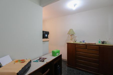 Casa à venda com 210m², 2 quartos e sem vaga Casa à venda com 210m², 2 quartos e sem vagaCloset da suíte