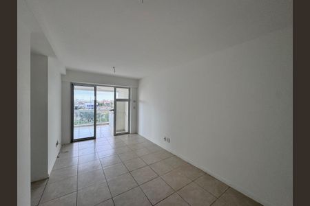 Apartamento à venda com 81m², 3 quartos e 1 vagaSala