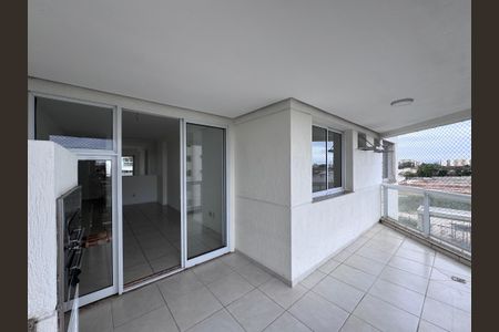 Apartamento à venda com 81m², 3 quartos e 1 vagaVaranda
