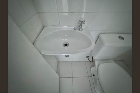 Apartamento à venda com 81m², 3 quartos e 1 vagaCozinha e Área de Serviço - Banheiro