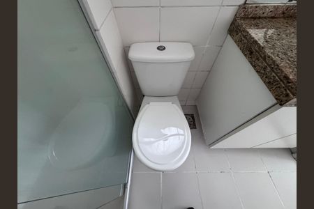 Apartamento à venda com 81m², 3 quartos e 1 vagaSuíte - Banheiro