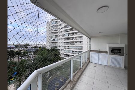 Apartamento à venda com 81m², 3 quartos e 1 vagaVaranda