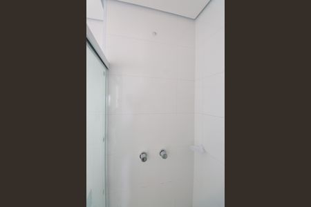 Apartamento à venda com 53m², 2 quartos e 1 vaga Apartamento à venda com 53m², 2 quartos e 1 vagaBanheiro