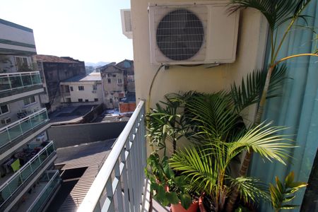 Apartamento à venda com 67m², 3 quartos e 1 vagaVaranda