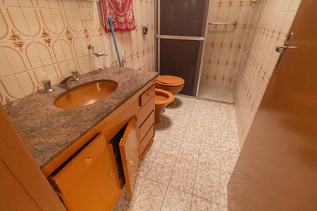 Casa para alugar com 175m², 3 quartos e 3 vagas Casa para alugar com 175m², 3 quartos e 3 vagasBanheiro