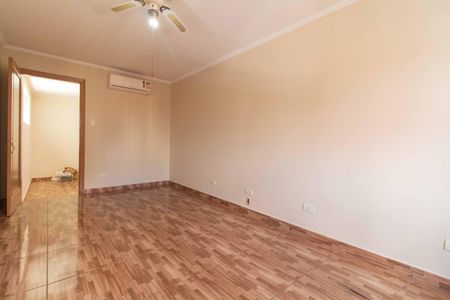 Casa para alugar com 175m², 3 quartos e 3 vagas Casa para alugar com 175m², 3 quartos e 3 vagasQuarto 3