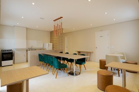 Apartamento para alugar com 42m², 2 quartos e 1 vagaÁrea comum - Salão de festas
