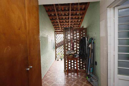 Casa à venda com 121m², 3 quartos e 2 vagasBanheiro 3