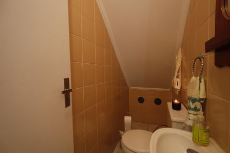 Casa à venda com 121m², 3 quartos e 2 vagasLavabo