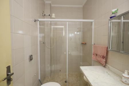 Casa à venda com 121m², 3 quartos e 2 vagasBanheiro da Suíte