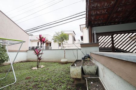 Casa à venda com 121m², 3 quartos e 2 vagasQuintal