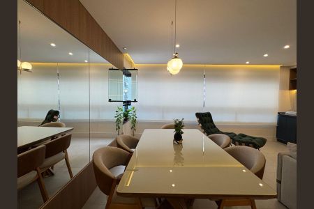 Apartamento à venda com 89m², 2 quartos e 2 vagas Apartamento à venda com 89m², 2 quartos e 2 vagasSala