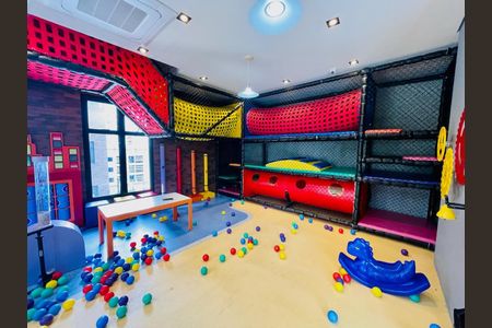 Apartamento à venda com 89m², 2 quartos e 2 vagas Apartamento à venda com 89m², 2 quartos e 2 vagasÁrea comum - Playground