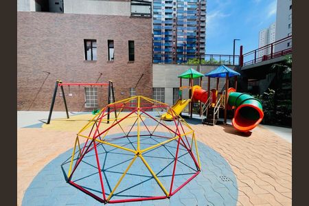 Apartamento à venda com 89m², 2 quartos e 2 vagas Apartamento à venda com 89m², 2 quartos e 2 vagasÁrea comum - Playground
