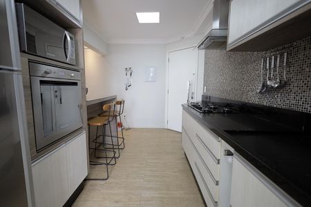 Apartamento à venda com 90m², 2 quartos e 2 vagas Apartamento à venda com 90m², 2 quartos e 2 vagasCozinha