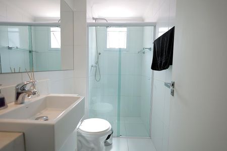 Apartamento à venda com 90m², 2 quartos e 2 vagas Apartamento à venda com 90m², 2 quartos e 2 vagasBanheiro