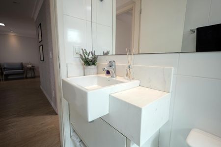 Apartamento à venda com 90m², 2 quartos e 2 vagas Apartamento à venda com 90m², 2 quartos e 2 vagasBanheiro