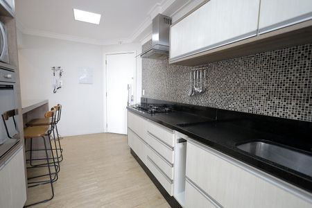 Apartamento à venda com 90m², 2 quartos e 2 vagas Apartamento à venda com 90m², 2 quartos e 2 vagasCozinha