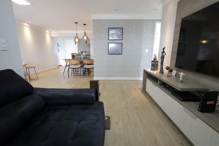 Apartamento à venda com 90m², 2 quartos e 2 vagas Apartamento à venda com 90m², 2 quartos e 2 vagasSala