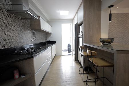 Apartamento à venda com 90m², 2 quartos e 2 vagas Apartamento à venda com 90m², 2 quartos e 2 vagasCozinha