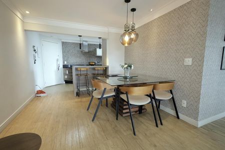 Apartamento à venda com 90m², 2 quartos e 2 vagas Apartamento à venda com 90m², 2 quartos e 2 vagasSala