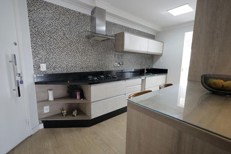 Apartamento à venda com 90m², 2 quartos e 2 vagas Apartamento à venda com 90m², 2 quartos e 2 vagasCozinha
