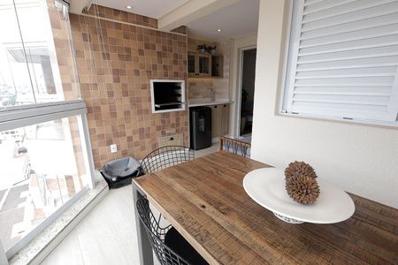 Apartamento à venda com 90m², 2 quartos e 2 vagas Apartamento à venda com 90m², 2 quartos e 2 vagasSacada Gourmet