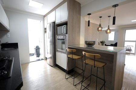 Apartamento à venda com 90m², 2 quartos e 2 vagas Apartamento à venda com 90m², 2 quartos e 2 vagasCozinha