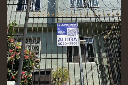 Apartamento para alugar com 60m², 2 quartos e 1 vagaFachada + placa