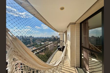 Apartamento à venda com 148m², 3 quartos e 3 vagasSacada