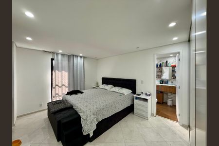 Apartamento à venda com 148m², 3 quartos e 3 vagasSuíte 1