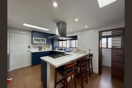 Apartamento à venda com 148m², 3 quartos e 3 vagasCozinha 