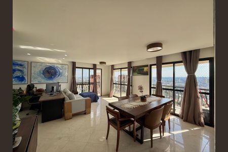 Sala  de apartamento à venda com 3 quartos, 148m² em Santo Amaro, São Paulo
