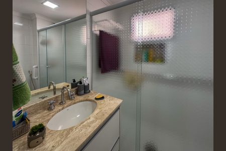 Apartamento à venda com 233m², 3 quartos e 2 vagasBanheiro da Suíte 1