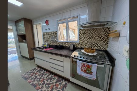 Apartamento à venda com 233m², 3 quartos e 2 vagasCozinha