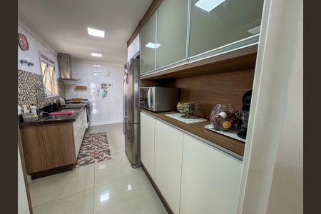 Apartamento à venda com 233m², 3 quartos e 2 vagasCozinha