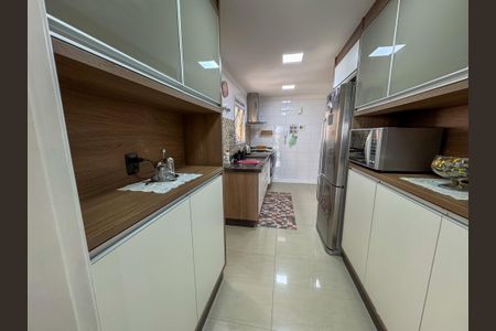Apartamento à venda com 233m², 3 quartos e 2 vagasCozinha