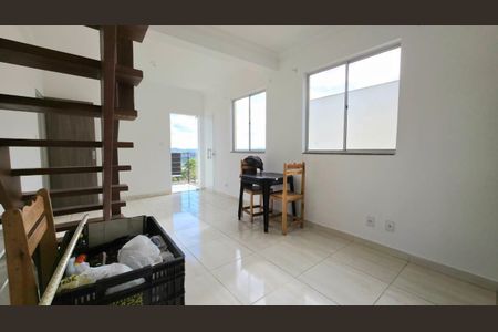 Apartamento à venda com 2 quartos, 42m² em Serra Dourada, Vespasiano