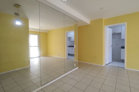 Apartamento à venda com 55m², 2 quartos e 1 vagaSala