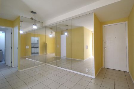 Apartamento à venda com 55m², 2 quartos e 1 vagaSala