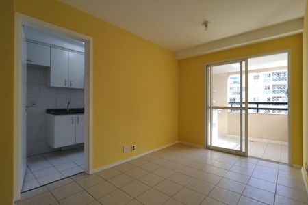 Apartamento à venda com 55m², 2 quartos e 1 vagaSala