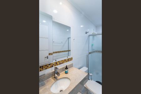 Casa para alugar com 300m², 4 quartos e 2 vagas Casa para alugar com 300m², 4 quartos e 2 vagasBanheiro social
