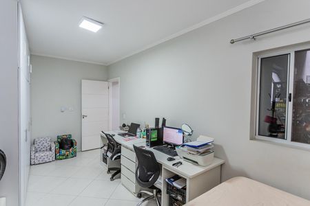 Casa para alugar com 300m², 4 quartos e 2 vagas Casa para alugar com 300m², 4 quartos e 2 vagasQuarto