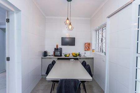 Casa para alugar com 300m², 4 quartos e 2 vagas Casa para alugar com 300m², 4 quartos e 2 vagasCozinha