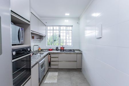 Casa para alugar com 300m², 4 quartos e 2 vagas Casa para alugar com 300m², 4 quartos e 2 vagasCozinha