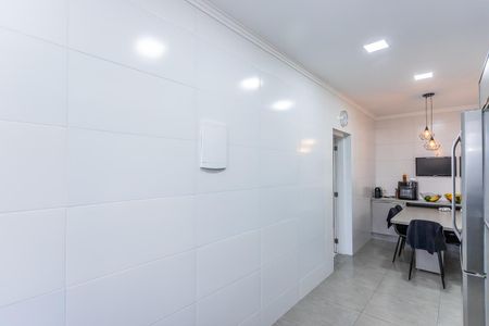 Casa para alugar com 300m², 4 quartos e 2 vagas Casa para alugar com 300m², 4 quartos e 2 vagasCozinha
